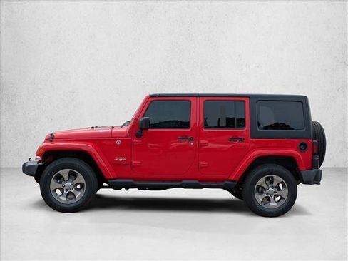 Used 2018 Jeep Wrangler Unlimited Sahara w/ Connectivity Group AWD/4WD image 9