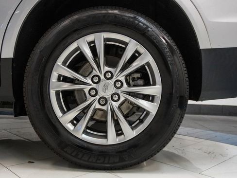 Used 2020 Cadillac XT5 Premium Luxury image 37