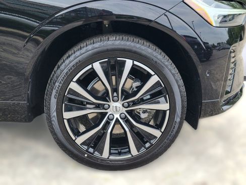 New 2024 Volvo XC60 B5 Ultimate w/ Protection Package Premier image 11