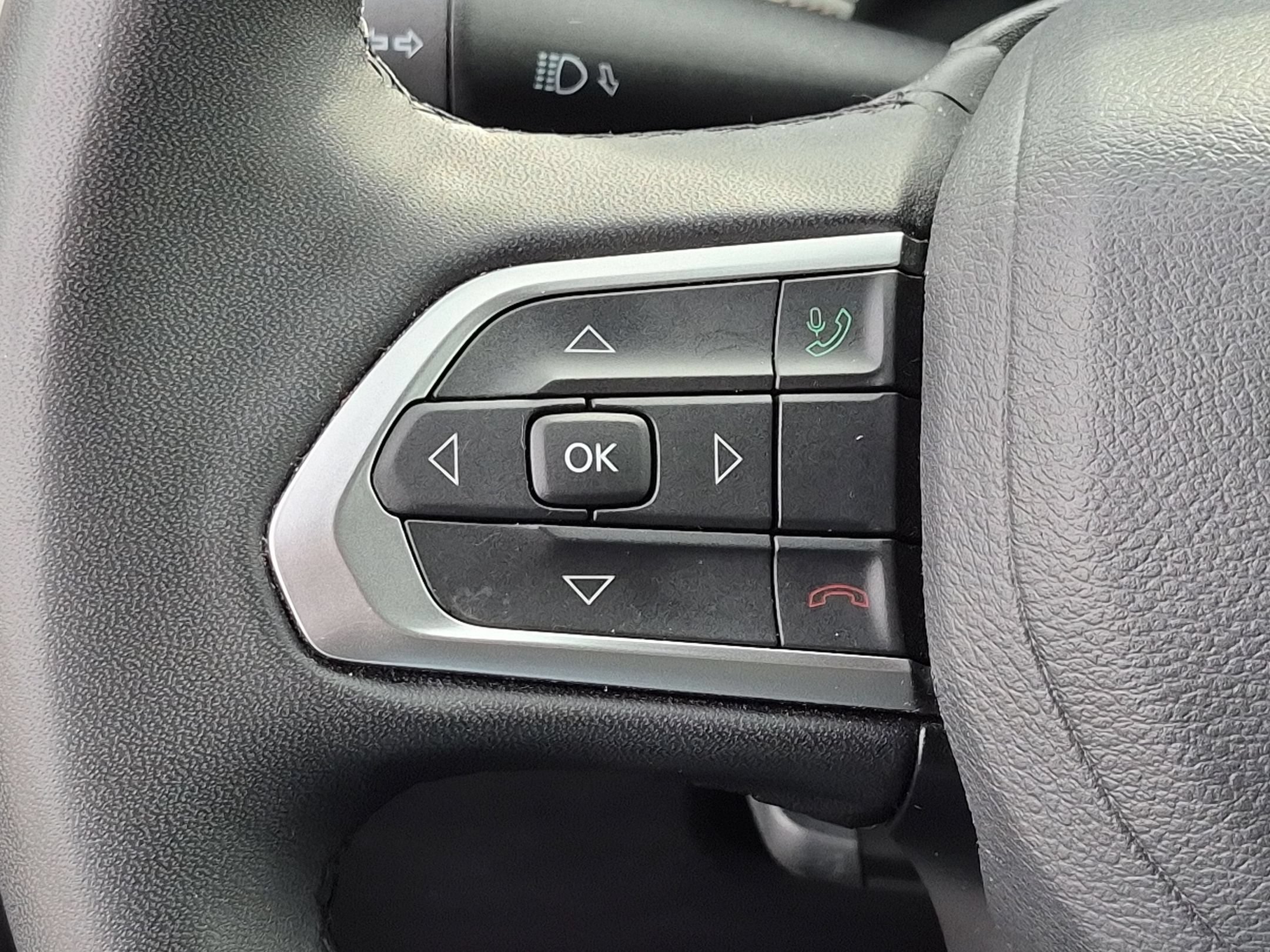 Used 2024 Jeep Compass Limited AWD/4WD image 18