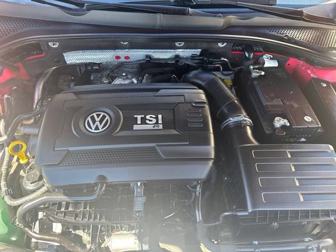 Used 2019 Volkswagen Golf R 4-Door AWD/4WD image 31