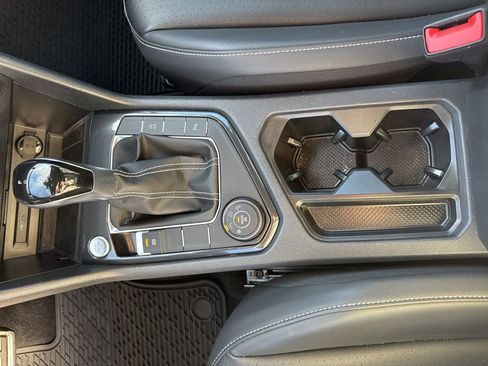 Certified 2024 Volkswagen Tiguan SE R-Line image 26