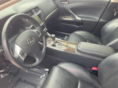 Used 2011 Lexus IS 250 w/ Premium Pkg Value Edition RWD image 13