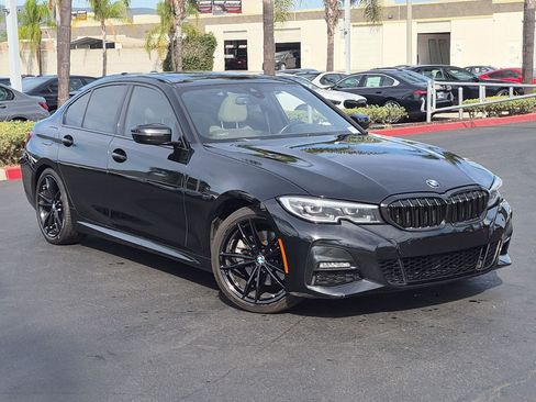 Used 2021 BMW 330i Sedan w/ M Sport Package RWD image 2