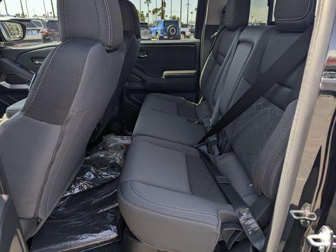 New 2026 Nissan Frontier SV w/ SV Convenience Package AWD/4WD image 9