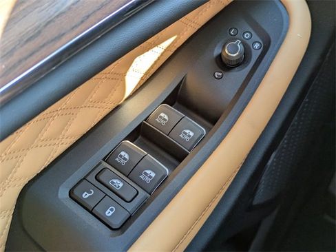 New 2025 Jeep Grand Cherokee Summit image 24