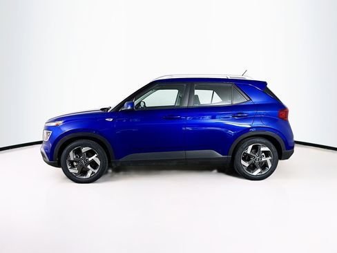Used 2023 Hyundai Venue SEL w/ Cargo Package FWD image 7