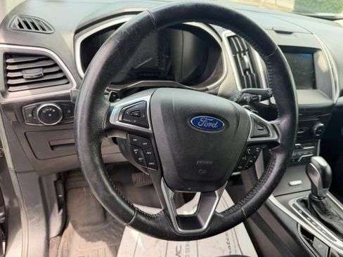 Used 2016 Ford Edge SEL w/ Equipment Group 201A AWD/4WD image 17