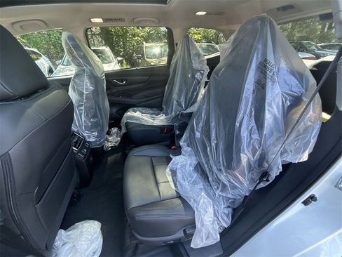 New 2025 Subaru Ascent Bronze Edition w/ Onyx Package image 13