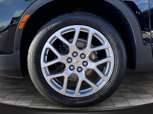 Used 2024 Chevrolet Blazer LT w/ Convenience Package image 8