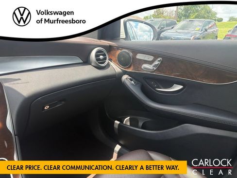 Used 2018 Mercedes-Benz GLC 300 4MATIC w/ Premium Package image 27