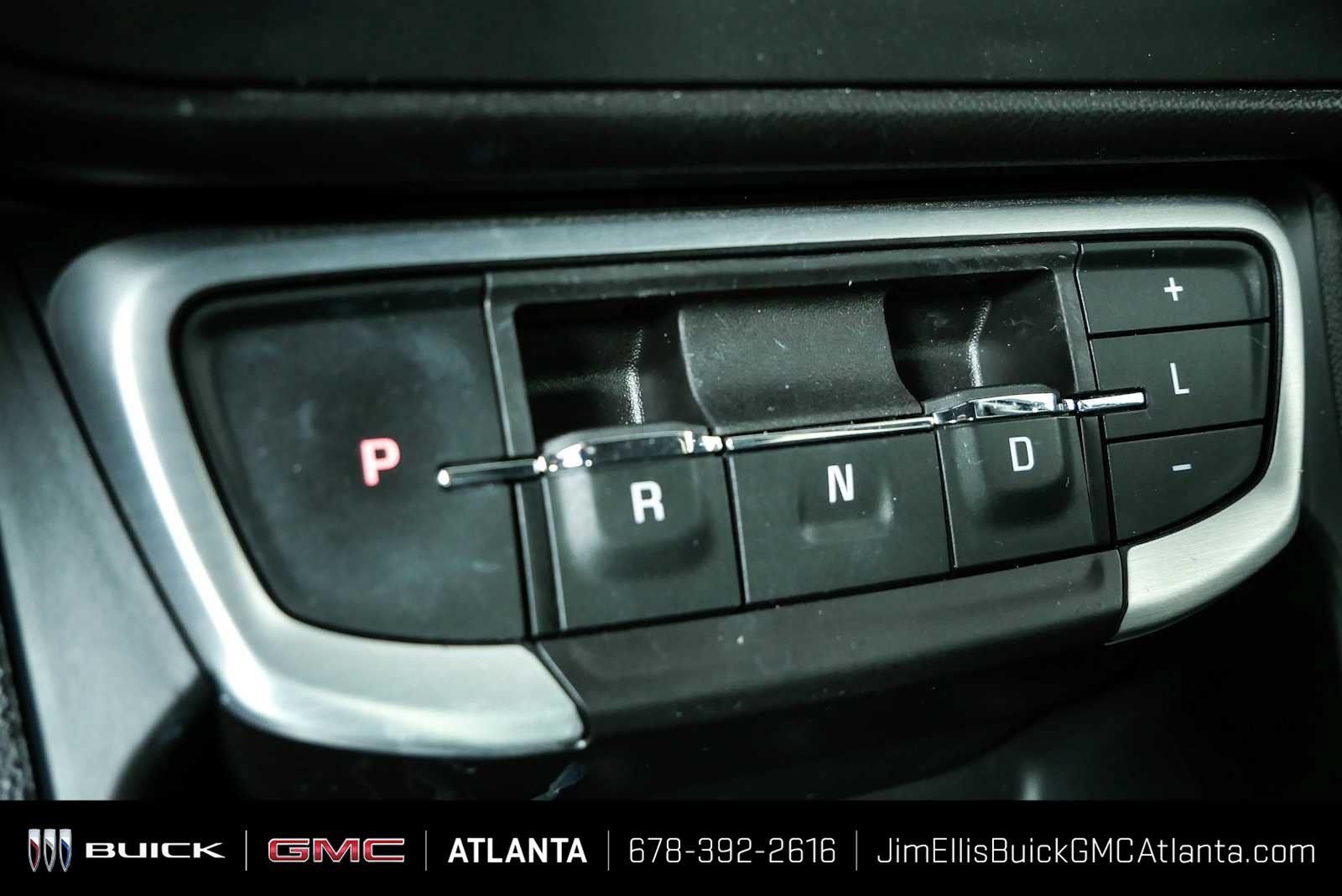 Used 2023 GMC Terrain SLE FWD image 17