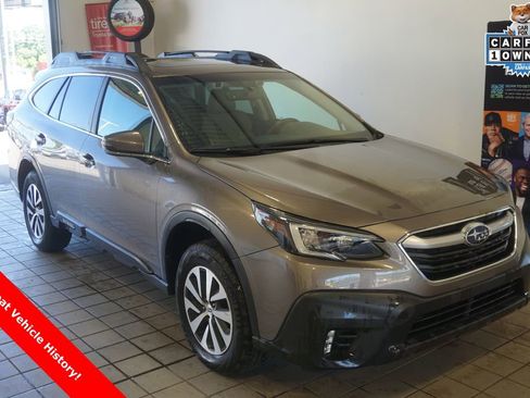Used 2021 Subaru Outback Premium AWD/4WD image 1