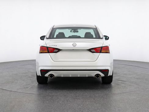 Used 2025 Nissan Altima 2.5 SV FWD image 7