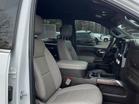 Used 2023 GMC Sierra 2500 SLT w/ SLT Preferred Package image 15