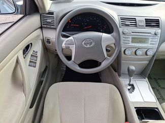 Used 2011 Toyota Camry LE video 2