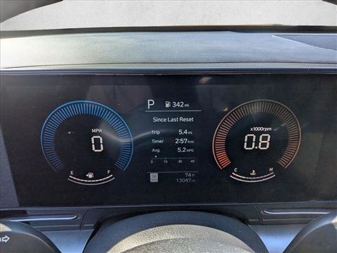 Used 2025 Hyundai Kona SEL image 10