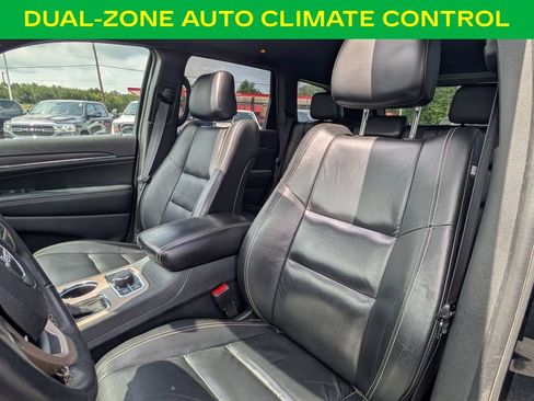 Used 2017 Jeep Grand Cherokee Limited AWD/4WD image 17