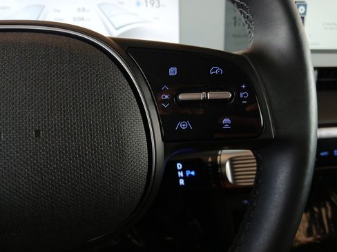 New 2024 Hyundai Ioniq 5 SEL image 17