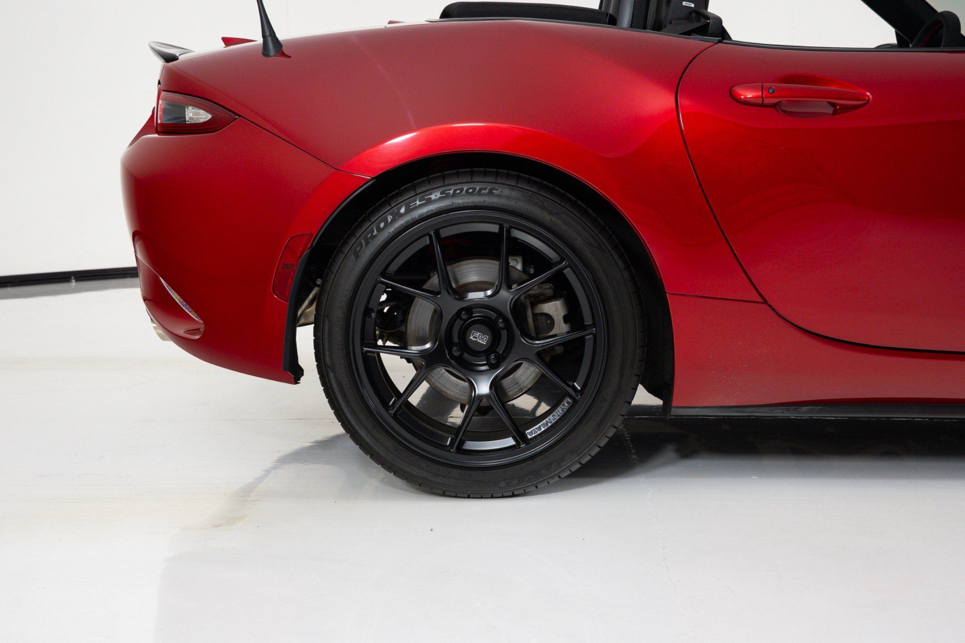 Used 2016 MAZDA MX-5 Miata Grand Touring RWD image 13
