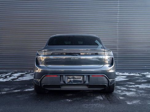 New 2025 Porsche Macan Turbo Electric image 9