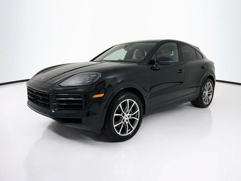 Certified 2024 Porsche Cayenne Coupe AWD/4WD image 1