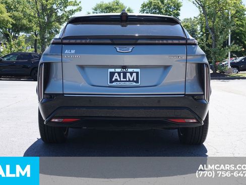 Used 2024 Cadillac Lyriq Luxury AWD/4WD image 13