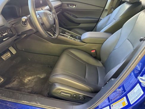 Used 2025 Honda Accord Sport image 18