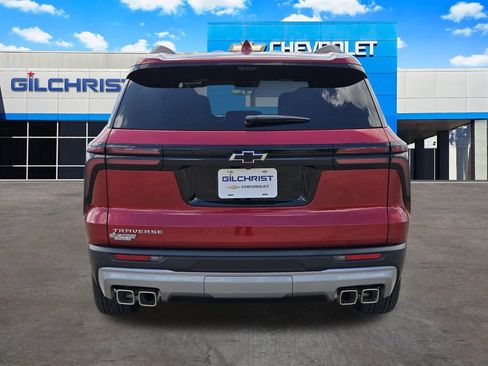 New 2026 Chevrolet Traverse LT w/ Sun and Wheel Package FWD image 6