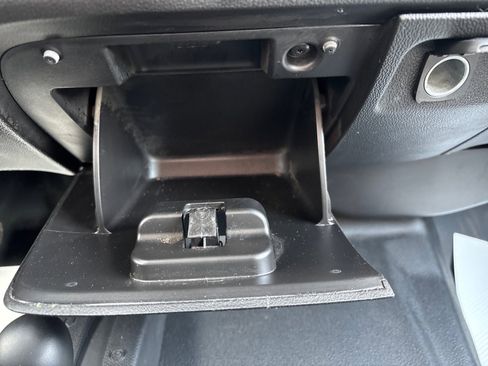 Used 2018 Chevrolet Silverado 2500 W/T w/ Snow Plow Prep Package image 27