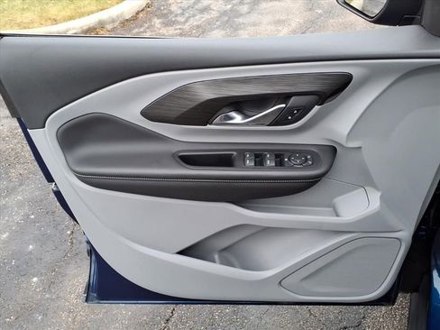 Certified 2022 GMC Terrain SLE image 8