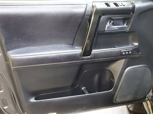 Used 2019 Toyota 4Runner Limited AWD/4WD image 28