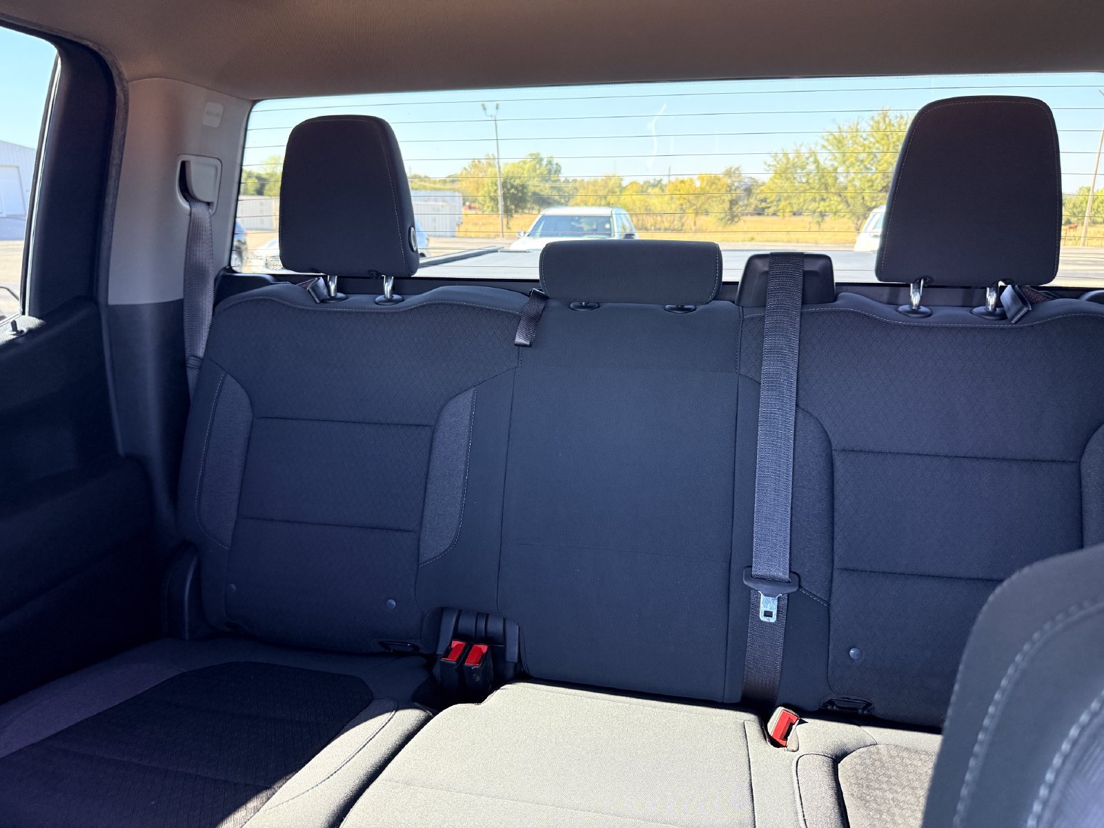 Used 2021 Chevrolet Silverado 1500 LT RWD image 19
