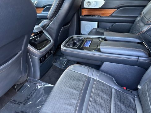 Certified 2023 Lincoln Navigator L Black Label AWD/4WD image 12