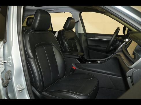 Used 2022 Jeep Grand Cherokee Limited 4xe w/ Luxury Tech Group II AWD/4WD image 37