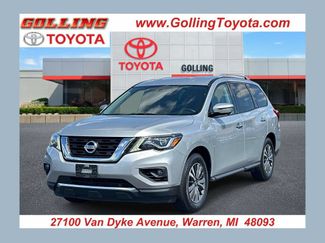 Used 2019 Nissan Pathfinder SL FWD video 1