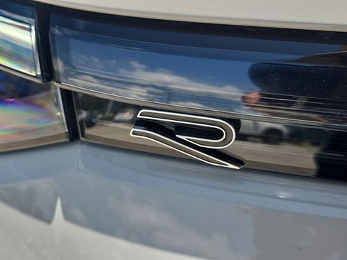 New 2026 Volkswagen Tiguan SE R-Line FWD image 3