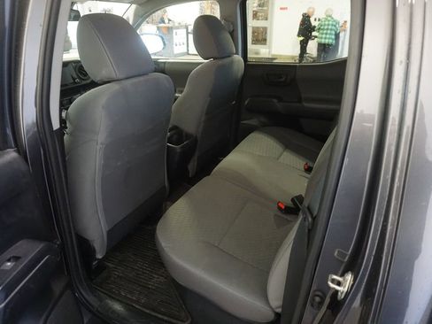 Used 2021 Toyota Tacoma SR AWD/4WD image 16