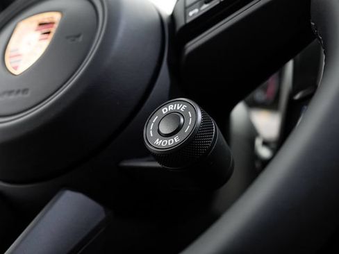 New 2026 Porsche Cayenne Coupe AWD/4WD image 16