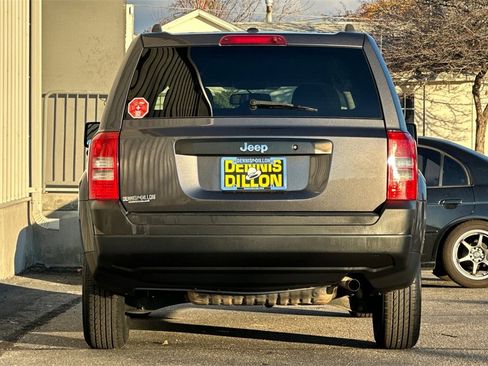 Used 2016 Jeep Patriot Sport image 6