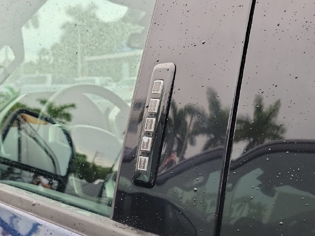 Used 2020 Ford F150 Lariat w/ Equipment Group 501A Mid RWD image 6