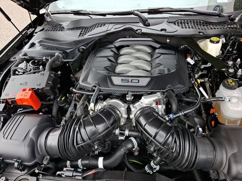 Used 2024 Ford Mustang GT Premium RWD image 27