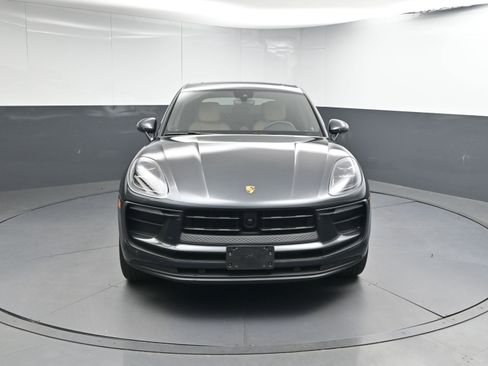 Used 2022 Porsche Macan image 29