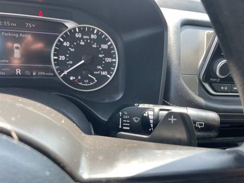 Used 2024 Nissan Rogue S AWD/4WD image 32