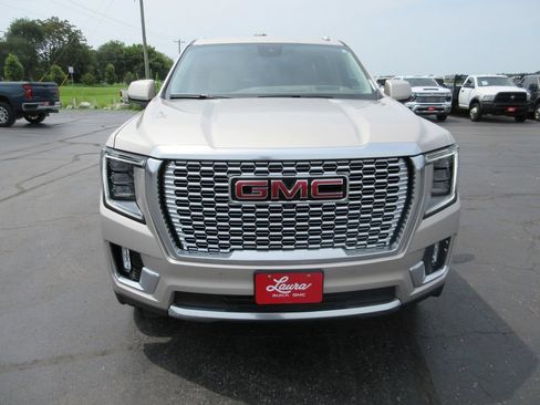 Certified 2023 GMC Yukon Denali AWD/4WD image 13