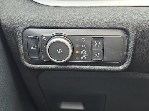 Used 2023 Ford Explorer XLT w/ Equipment Group 202A AWD/4WD image 23