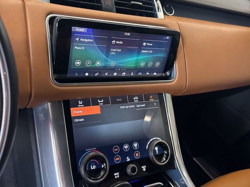 Used 2022 Land Rover Range Rover Sport HSE Dynamic image 4