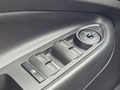 Used 2019 Ford Escape Titanium AWD/4WD image 27