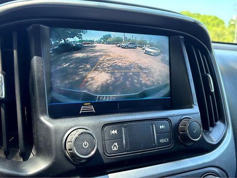 Used 2022 Chevrolet Colorado LT w/ Fleet Safety Package RWD image 6