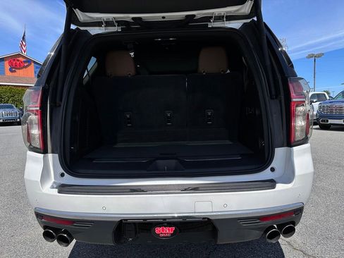 Used 2021 Chevrolet Tahoe High Country w/ Premium Package AWD/4WD image 47